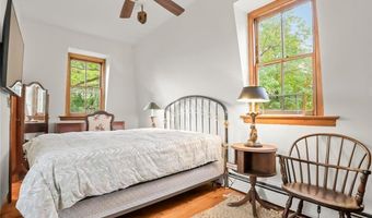 47 Hollow Tree Ridge Rd 47, Darien, CT 06820