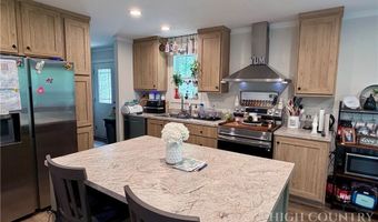 4483 Hickory Nut Gap Rd, Banner Elk, NC 28604