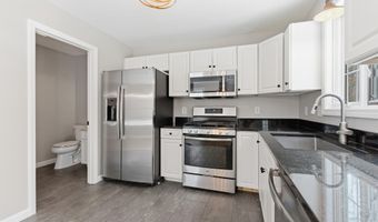 6 Mulberry Ln, Amherst, NH 03031