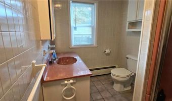 40 Grover St, North Providence, RI 02911