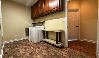 70 Gates Ln, Batesville, AR 72501