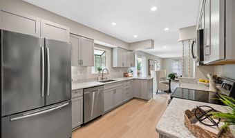6303 GABRIEL St, Bowie, MD 20720