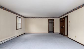 6 El Toro Dr, Bristol, CT 06010