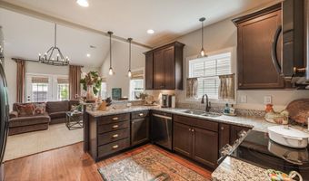 1566 Mills St, Alcoa, TN 37701