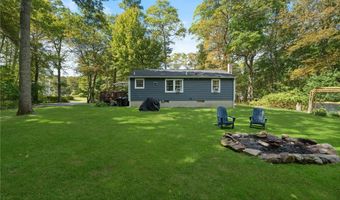 94 Maxson Hill Rd, Hopkinton, RI 02804