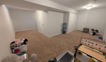 946 Willow Creek Dr, Alexandria, KY 41001