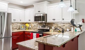 32 Magrath Cir, Bella Vista, AR 72715