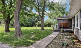 6607 Wenzel Rd, Alton, IL 62002