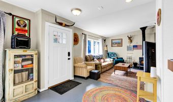 191 Bear Wallow Rd, Cascade, ID 83611