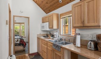 7900 Hyatt Prairie Rd # 17, Ashland, OR 97520