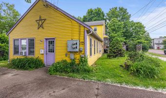 226 Manhattan Dr, Burlington, VT 05401