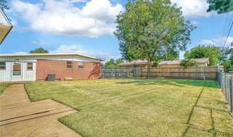 1909 N Flamingo Ln, Altus, OK 73521