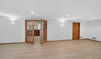 626 Samuel Dr, Madison, WI 53717