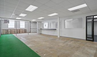 1013 E LINCOLNWAY, Cheyenne, WY 82001