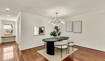 8 SANGAMORE Ct, Bethesda, MD 20816
