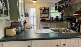 5439 River Rd, Arlington, VT 05250