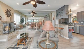 136 Juniper Ave, Carlsbad, CA 92008