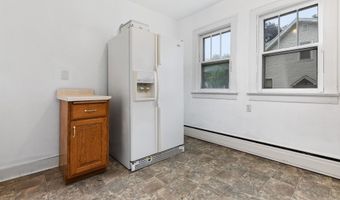 1513 W WASHINGTON St, Appleton, WI 54914
