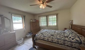 6 County Road 70 E, Bloomfield, IN 47424