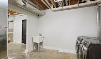 6600 RESERVES HILL Ct, Annandale, VA 22003