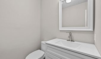 915 CYPRESS POINT Cir, Bowie, MD 20721