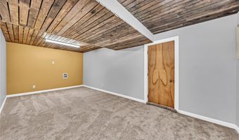 175 Highland Dr, Amherst, NY 14221