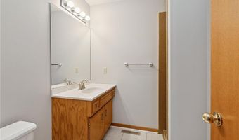 14242 Glencove Trl, Apple Valley, MN 55124