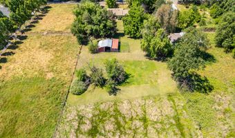 5609 Shady Ln, Anderson, CA 96007