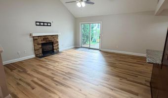 9327 Polaris Green Dr, Columbus, OH 43240