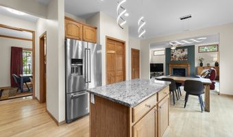 5713 Rosslare Ln, Fitchburg, WI 53711