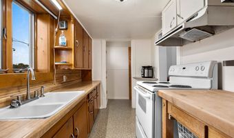 285 Division St, Algoma, WI 54201