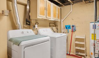 179 W MEADOW Rd, Baltimore, MD 21225