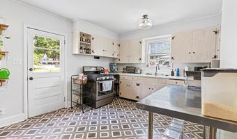 300 Greenville St, Abbeville, SC 29620