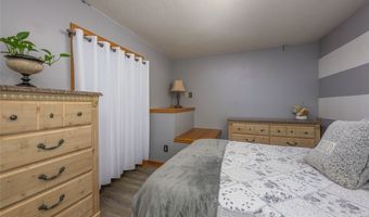 312 Apple Ridge Dr, Apple Creek, OH 44606