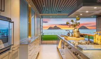 1240 Mokulua Dr, Kailua, HI 96734