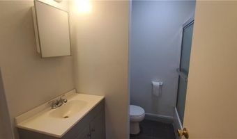 1493 Hobart Ave B, Akron, OH 44306