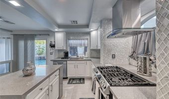 895 Beartooth Falls Ct, Henderson, NV 89052