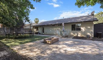 2225 Shenandoah Dr, Anderson, CA 96007