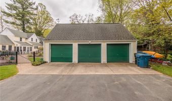 2534 Dodd Rd, Willoughby Hills, OH 44094