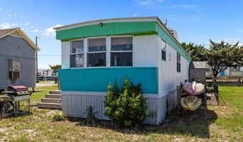 524 E Fort Macon Rd, Atlantic Beach, NC 28512