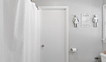 1306 Bear Creek Rd, Adel, GA 31620