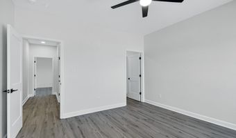 1112 Duke Dr, Bauxite, AR 72011