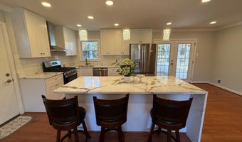 4721 SPRINGBROOK Dr, Annandale, VA 22003