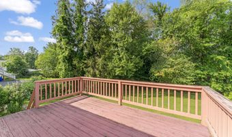 26 Harbor Ridge Rd, Danbury, CT 06811