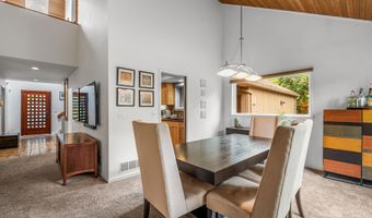 3735 Tremont Ln, Ann Arbor, MI 48105