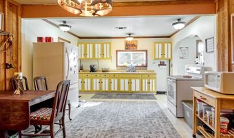 10093 Wiseacre Ln, Aurora, OR 97002