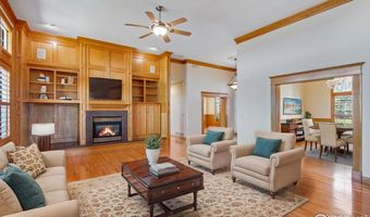 2366 Shoreside Dr, Berthoud, CO 80513