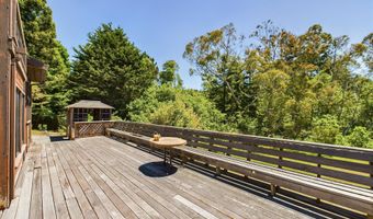 3122 St Louis Rd, Arcata, CA 95521