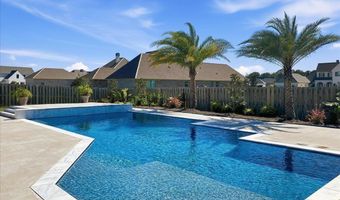 2529 University Club Dr, Baton Rouge, LA 70810