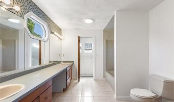 8 Ashley Dr, Lincoln, RI 02865